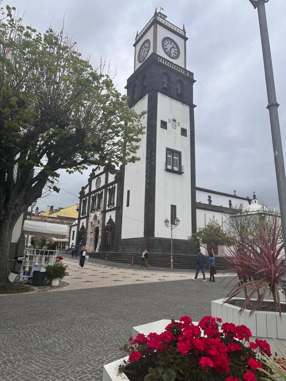 Azor International Apartment I Ponta Delgada Extérieur photo